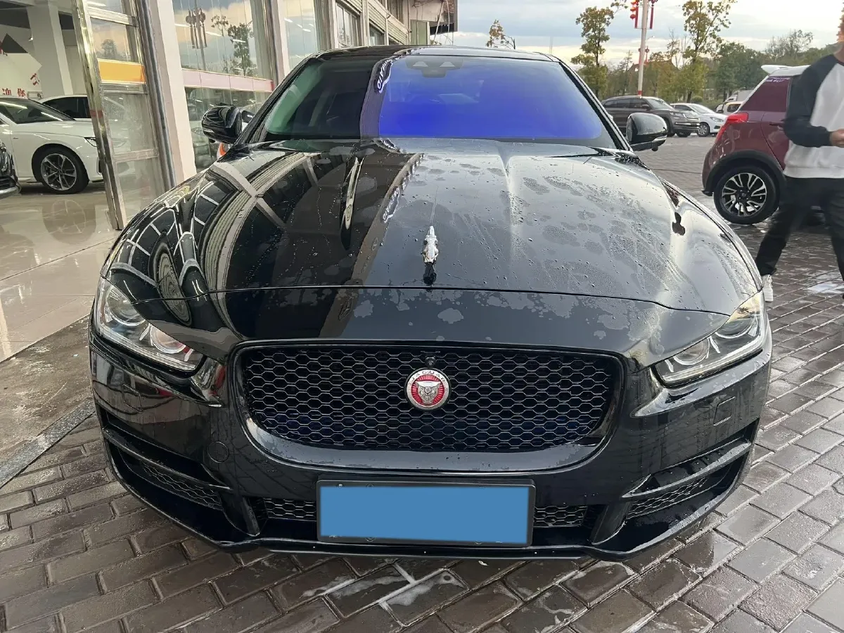 2018 Jaguar XEL 2.0T 200HP L4 8AT,autocango,china used car exporter,china ev exporter,chinese used car exporter,chinese used ev exporter
