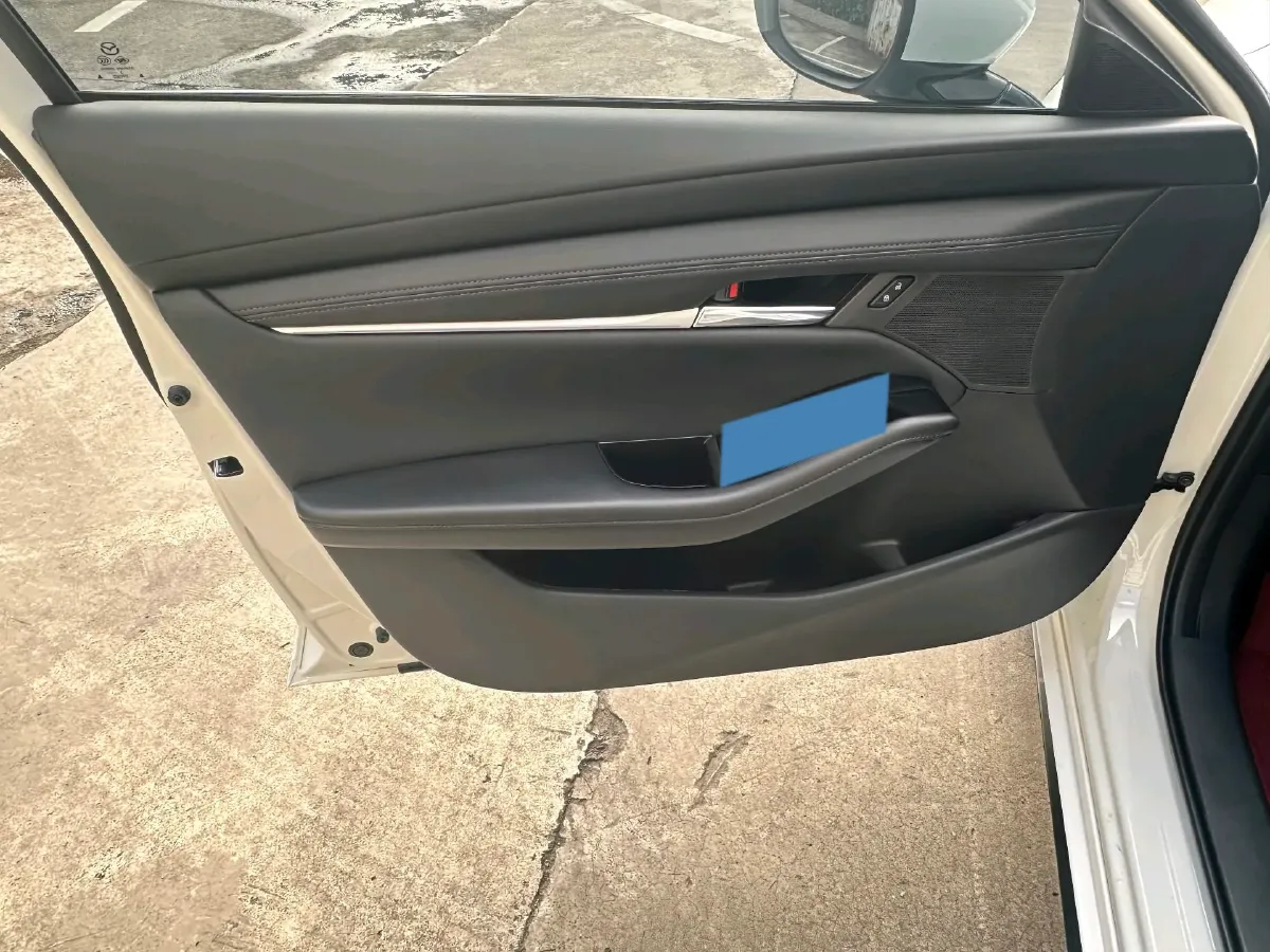 2023 Mazda 3 Axela 2.0L 158HP L4 6AT,autocango,china used car exporter,china ev exporter,chinese used car exporter,chinese used ev exporter