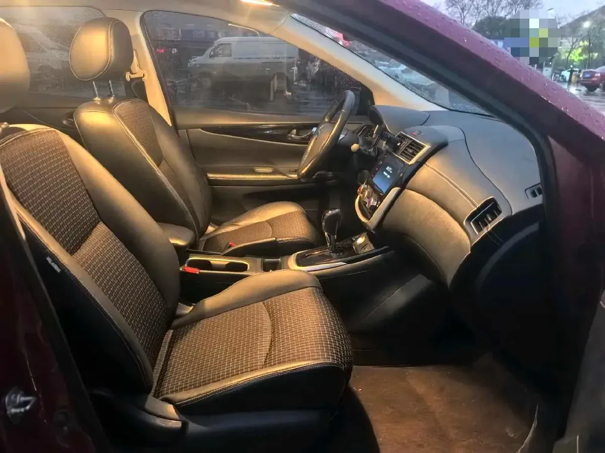 2020 Nissan Tiida 1.6L 126HP L4 CVT,autocango,china used car exporter,china ev exporter,chinese used car exporter,chinese used ev exporter