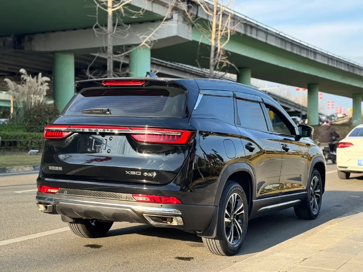 2022 Jetour X90 2.0T 254HP L4 7DCT,autocango,china used car exporter,china ev exporter,chinese used car exporter,chinese used ev exporter