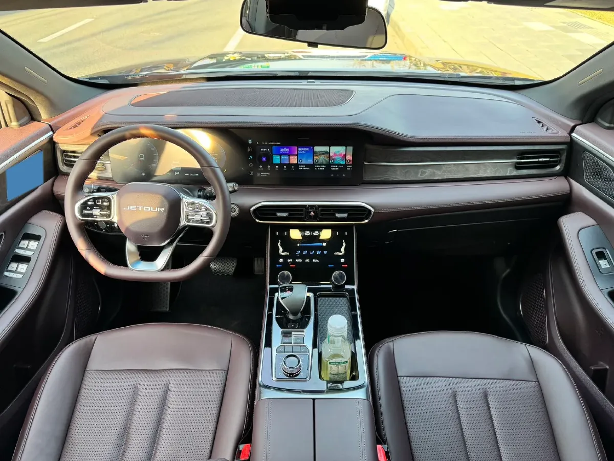 2022 Jetour X90 2.0T 254HP L4 7DCT,autocango,china used car exporter,china ev exporter,chinese used car exporter,chinese used ev exporter