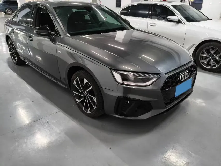 2023 Audi A4L 2.0T 190HP L4 7DCT,autocango,china used car exporter,china ev exporter,chinese used car exporter,chinese used ev exporter