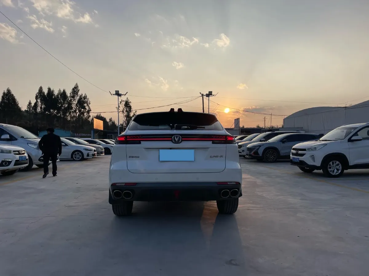 2021 ChangAn UNI-K 2.0T 233HP L4 8AT,autocango,china used car exporter,china ev exporter,chinese used car exporter,chinese used ev exporter