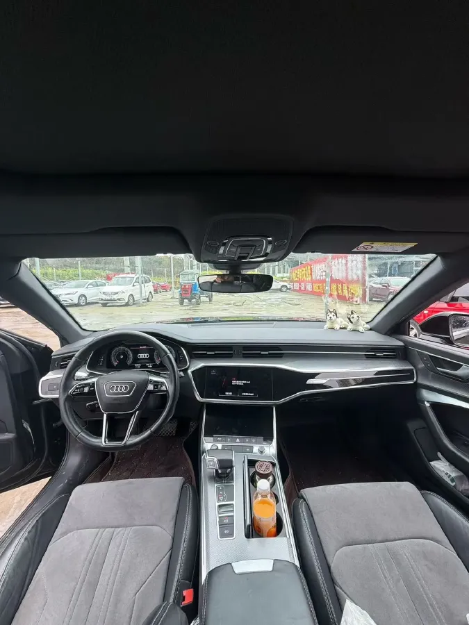 2021 Audi A6L 2.0T 190HP L4 7DCT,autocango,china used car exporter,china ev exporter,chinese used car exporter,chinese used ev exporter