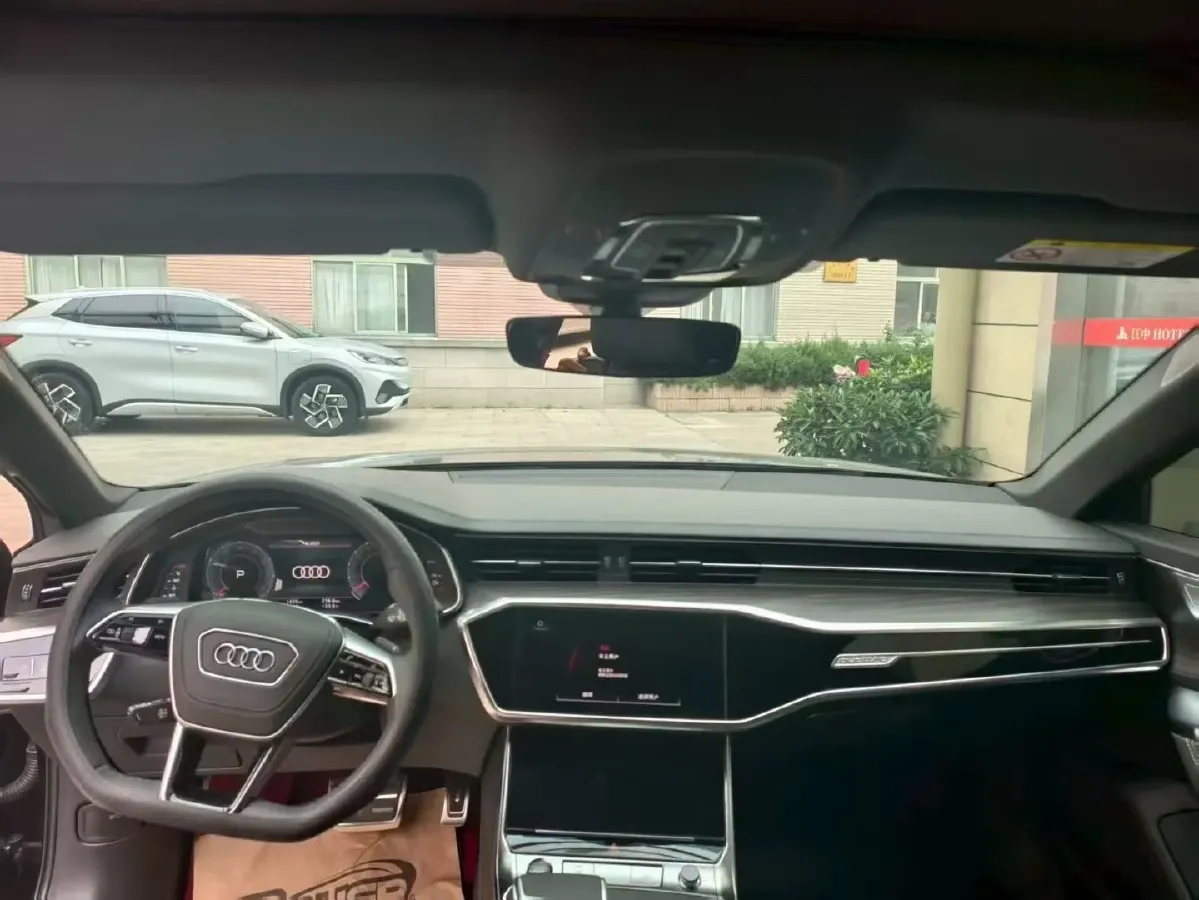 2025 Audi A6L 3.0T 340HP V6 7DCT,autocango,china used car exporter,china ev exporter,chinese used car exporter,chinese used ev exporter