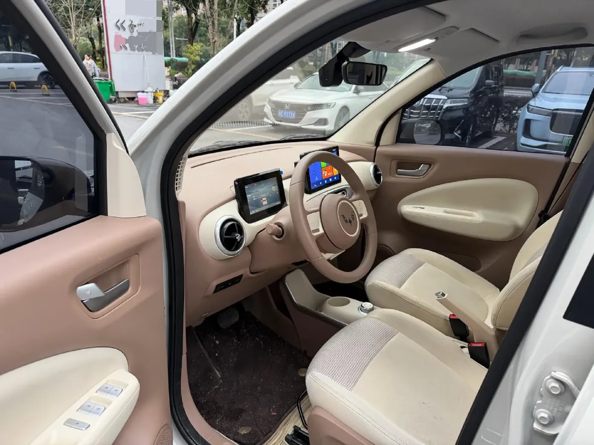 2025 WuLing HongGuang MINI EV BEV 16.2KWH,autocango,china used car exporter,china ev exporter,chinese used car exporter,chinese used ev exporter