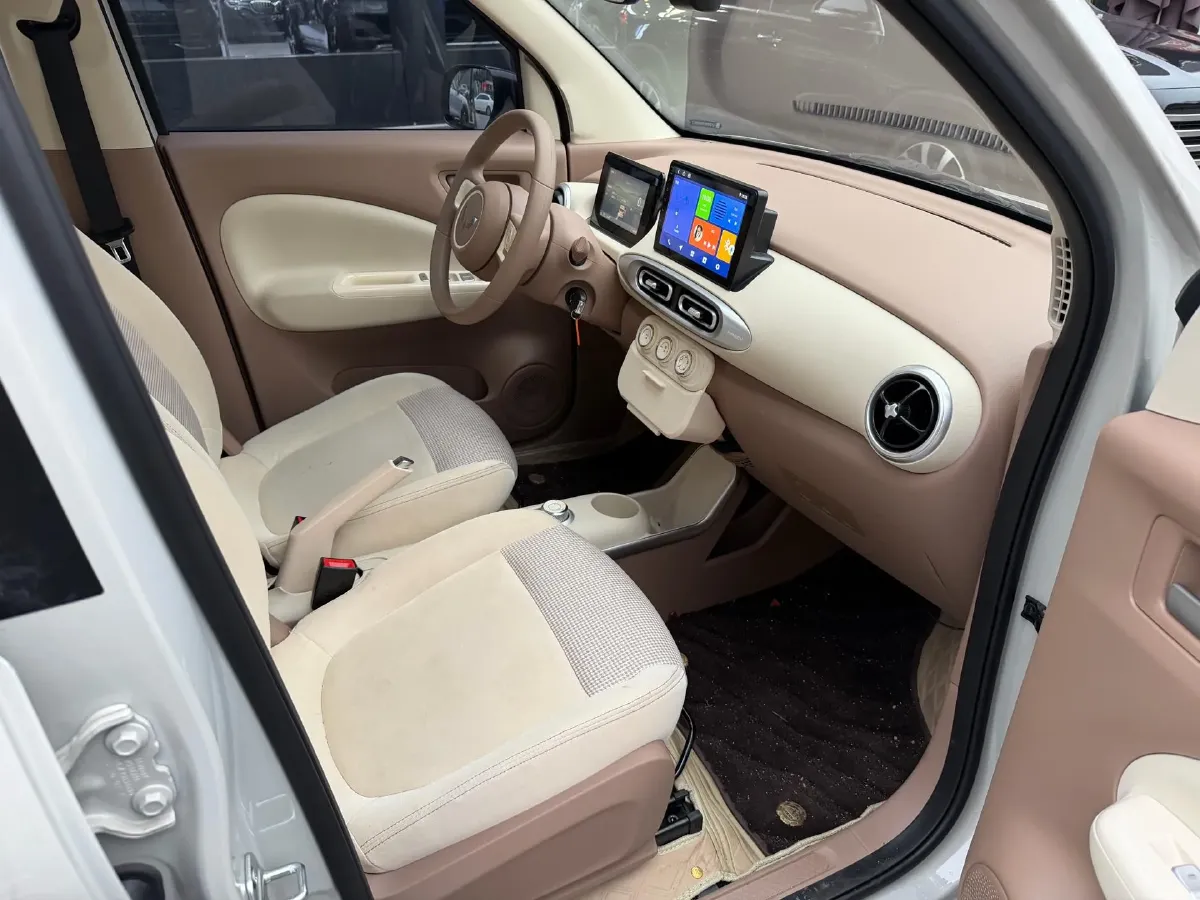 2025 WuLing HongGuang MINI EV BEV 16.2KWH,autocango,china used car exporter,china ev exporter,chinese used car exporter,chinese used ev exporter