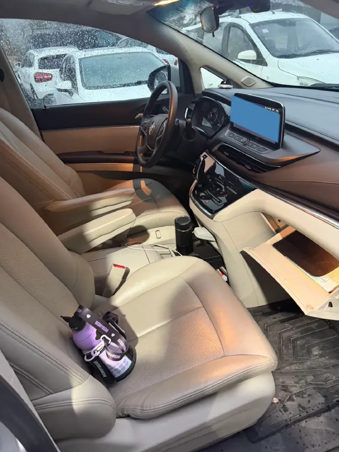 2023 Buick GL8 2.0T 237HP L4 9AT,autocango,china used car exporter,china ev exporter,chinese used car exporter,chinese used ev exporter