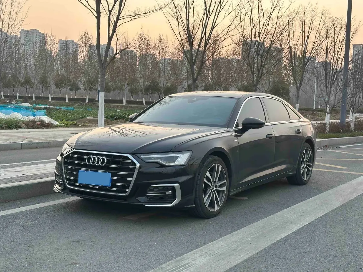 2023 Audi A6L 2.0T 245HP L4 7DCT,autocango,china used car exporter,china ev exporter,chinese used car exporter,chinese used ev exporter