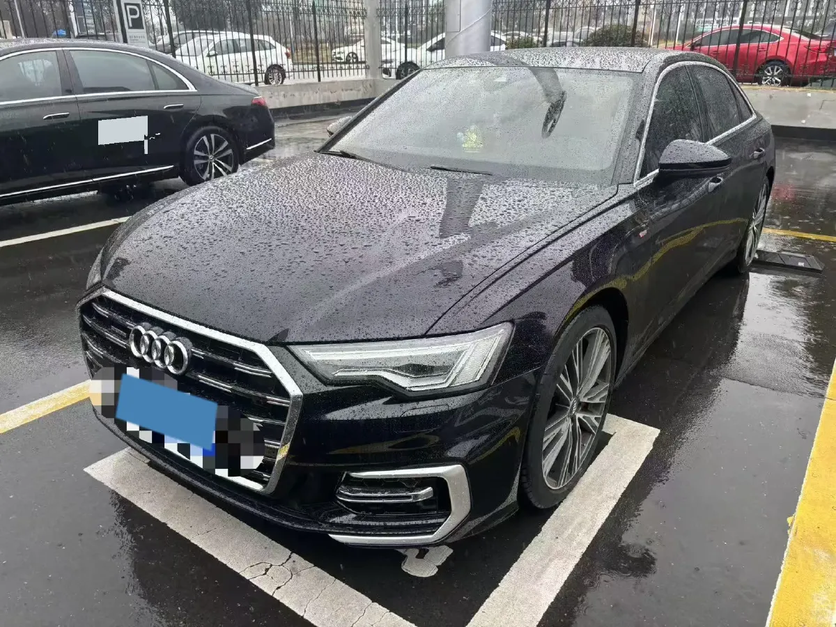 2021 Audi A6L 2.0T 224HP L4 7DCT,autocango,china used car exporter,china ev exporter,chinese used car exporter,chinese used ev exporter