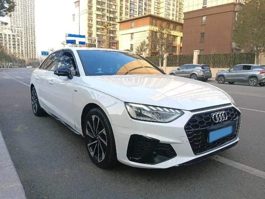 2023 Audi A4L 2.0T 190HP L4 7DCT,autocango,china used car exporter,china ev exporter,chinese used car exporter,chinese used ev exporter