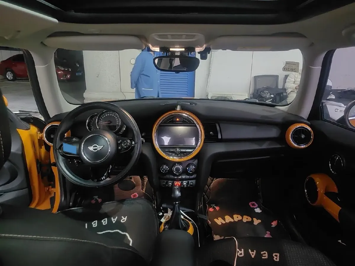 2016 MINI MINI 1.2T 102HP L3 6AT,autocango,china used car exporter,china ev exporter,chinese used car exporter,chinese used ev exporter