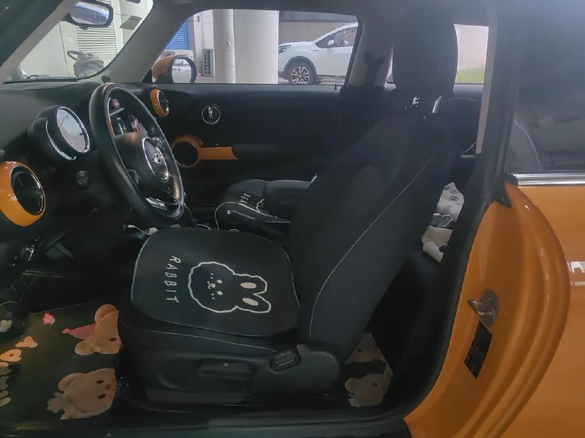 2016 MINI MINI 1.2T 102HP L3 6AT,autocango,china used car exporter,china ev exporter,chinese used car exporter,chinese used ev exporter