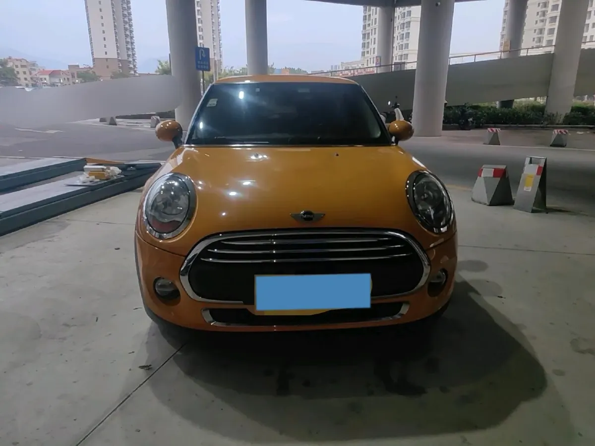 2016 MINI MINI 1.2T 102HP L3 6AT,autocango,china used car exporter,china ev exporter,chinese used car exporter,chinese used ev exporter