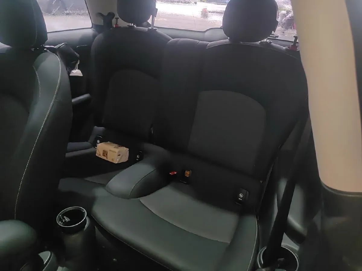 2016 MINI MINI 1.2T 102HP L3 6AT,autocango,china used car exporter,china ev exporter,chinese used car exporter,chinese used ev exporter