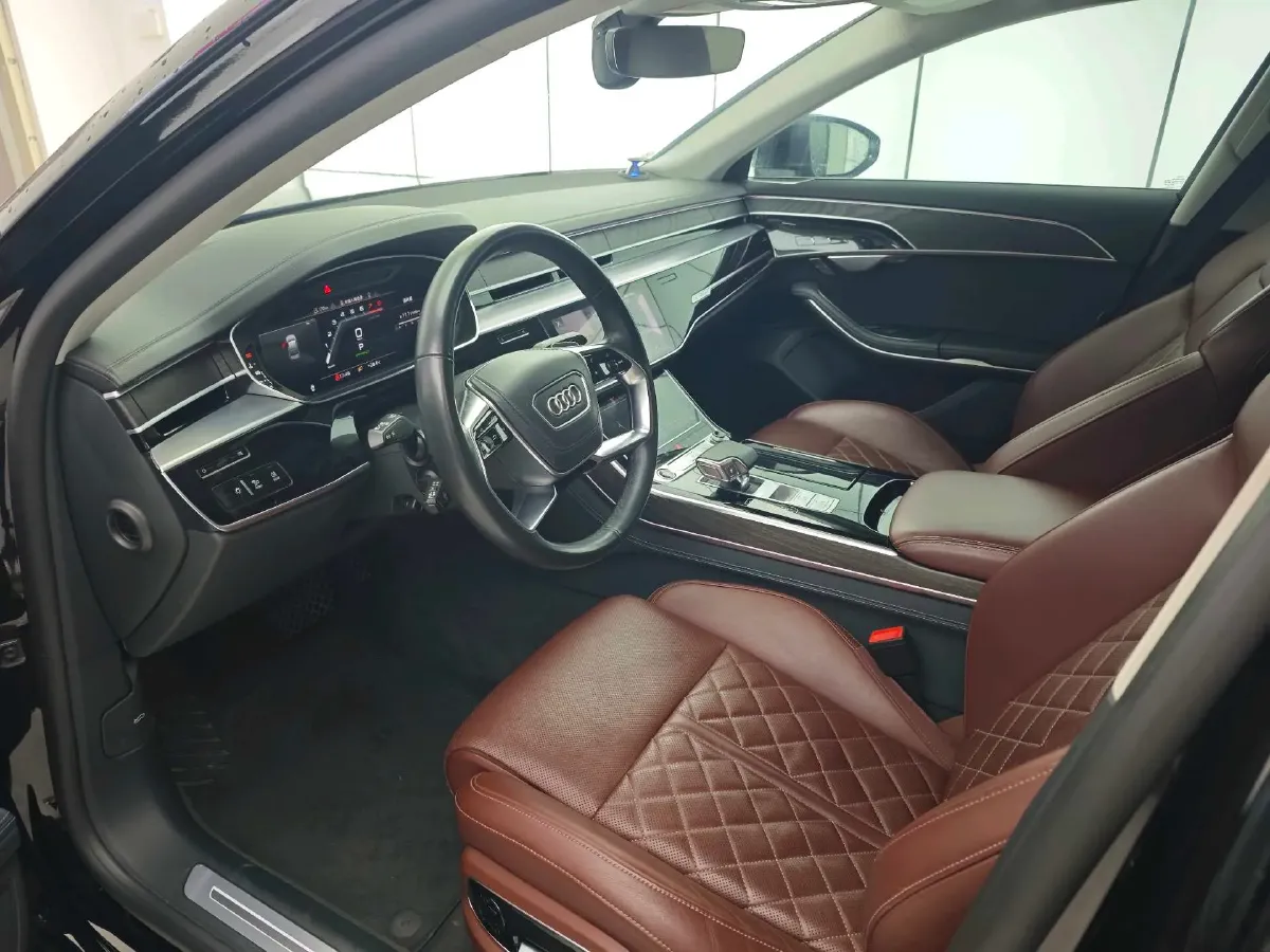 2023 Audi A8 3.0T 286HP V6 8AT,autocango,china used car exporter,china ev exporter,chinese used car exporter,chinese used ev exporter