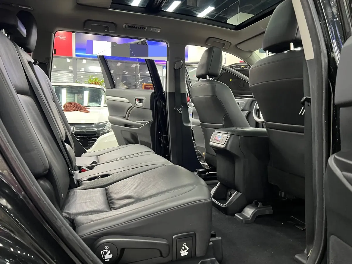 2018 Toyota Highlander 2.0T 220HP L4 6AT,autocango,china used car exporter,china ev exporter,chinese used car exporter,chinese used ev exporter