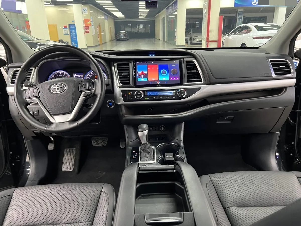 2018 Toyota Highlander 2.0T 220HP L4 6AT,autocango,china used car exporter,china ev exporter,chinese used car exporter,chinese used ev exporter