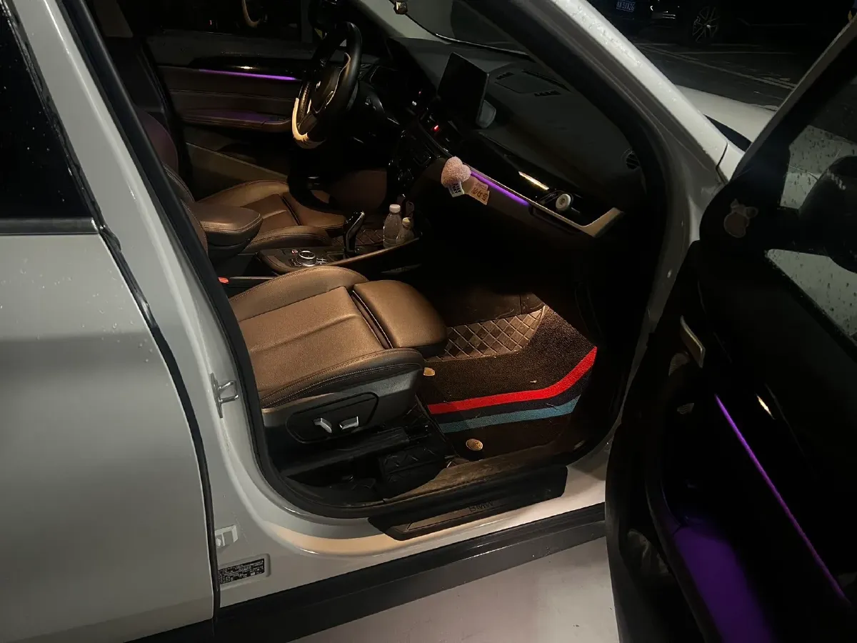 2022 BMW X1 2.0T 192HP L4 7DCT,autocango,china used car exporter,china ev exporter,chinese used car exporter,chinese used ev exporter