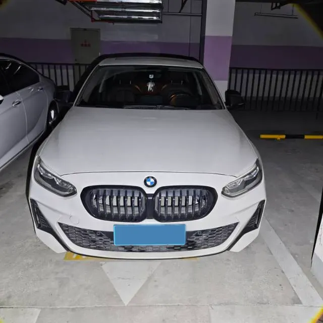 2021 BMW 1 Series 1.5T 140HP L3 7DCT,autocango,china used car exporter,china ev exporter,chinese used car exporter,chinese used ev exporter