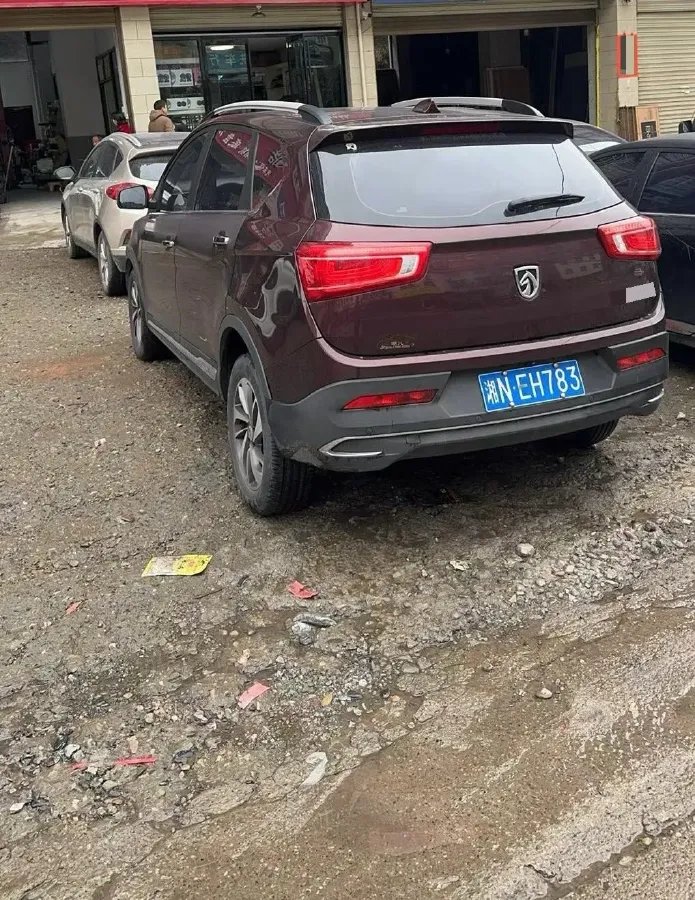 2017 BaoJun 560 1.5T 150HP L4 6DCT,autocango,china used car exporter,china ev exporter,chinese used car exporter,chinese used ev exporter