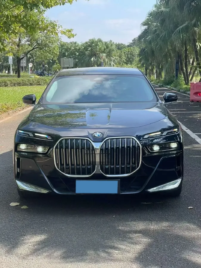 2023 BMW 7 Series 3.0T 272HP L6 8AT,autocango,china used car exporter,china ev exporter,chinese used car exporter,chinese used ev exporter