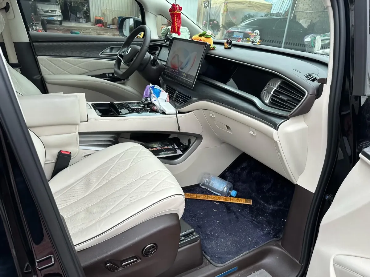 2024 Denza D9 1.5T 139HP L4 E-CVT PHEV 40KWH,autocango,china used car exporter,china ev exporter,chinese used car exporter,chinese used ev exporter