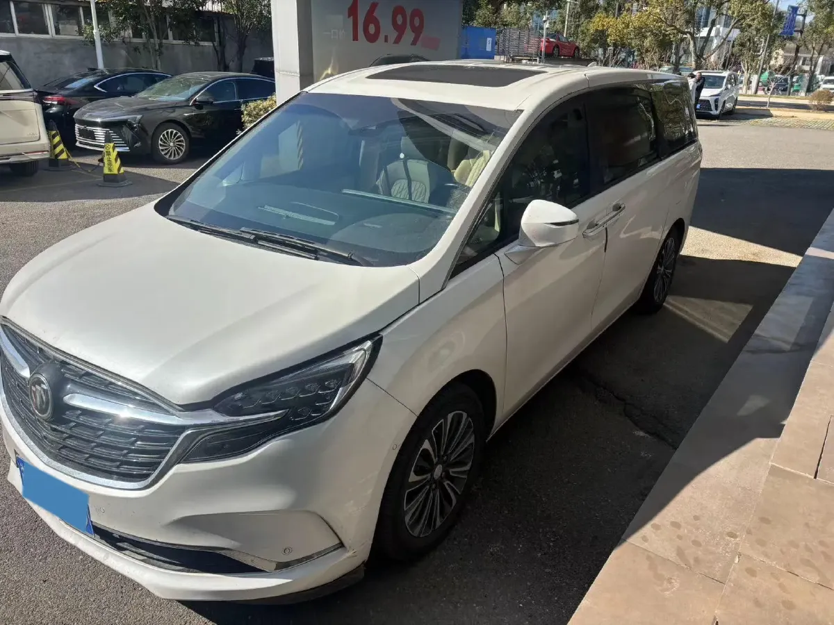 2022 Buick GL8 2.0T 237HP L4 9AT,autocango,china used car exporter,china ev exporter,chinese used car exporter,chinese used ev exporter