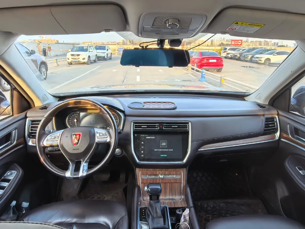 2019 Roewe RX8 2.0T 222HP L4 6AT,autocango,china used car exporter,china ev exporter,chinese used car exporter,chinese used ev exporter