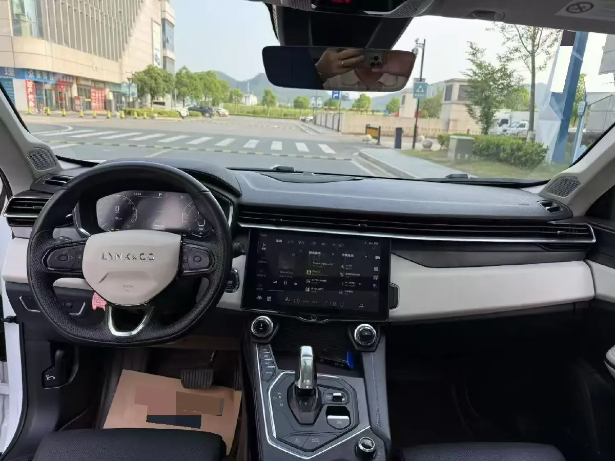 2019 LYNK&CO 01 2.0T 190HP L4 6AT,autocango,china used car exporter,china ev exporter,chinese used car exporter,chinese used ev exporter