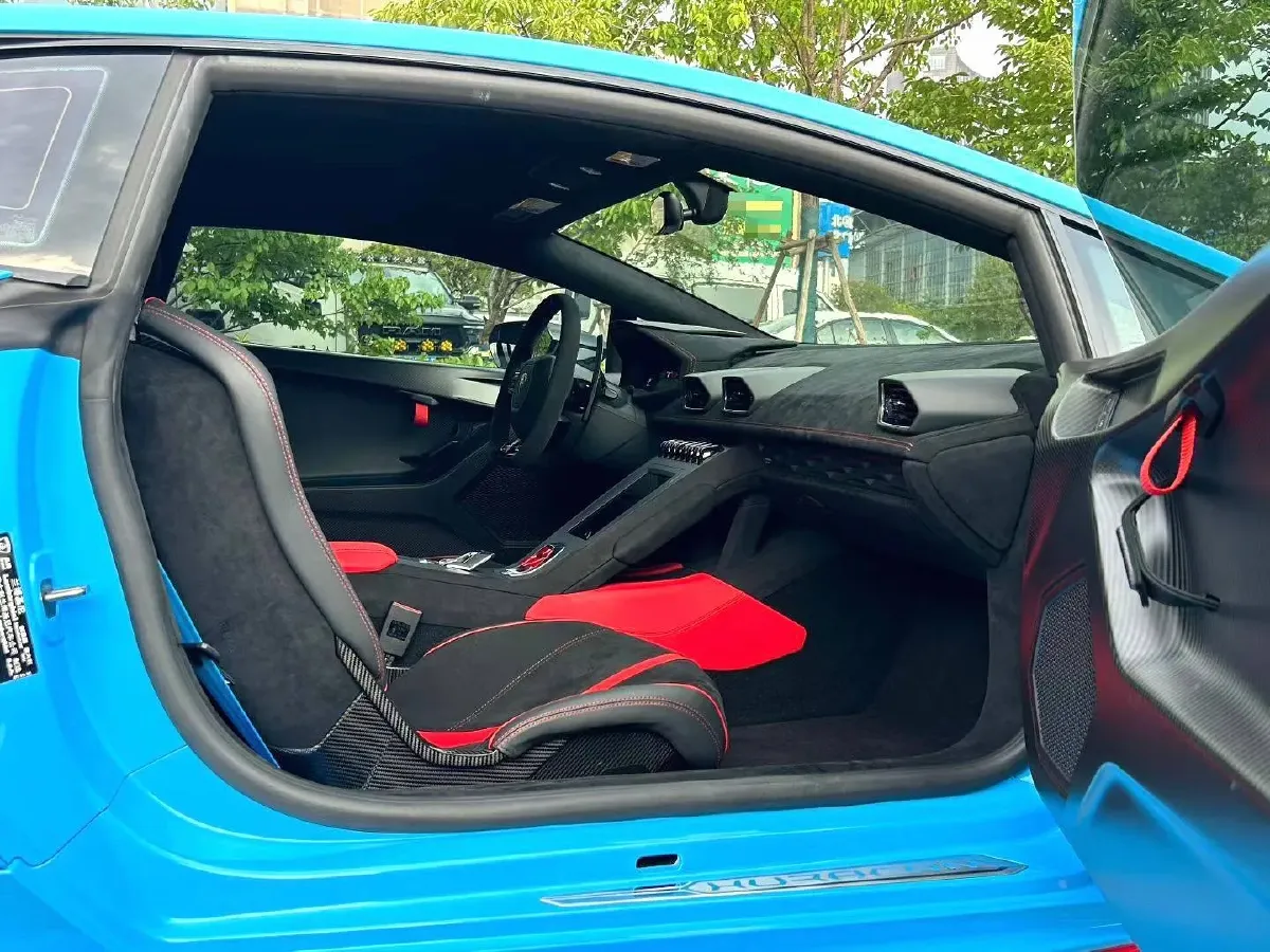 2021 Lamborghini Huracán 5.2L 640HP V10 7DCT,autocango,china used car exporter,china ev exporter,chinese used car exporter,chinese used ev exporter