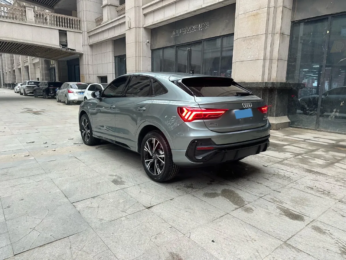 2022 Audi Q3 2.0T 186HP L4 7DCT,autocango,china used car exporter,china ev exporter,chinese used car exporter,chinese used ev exporter