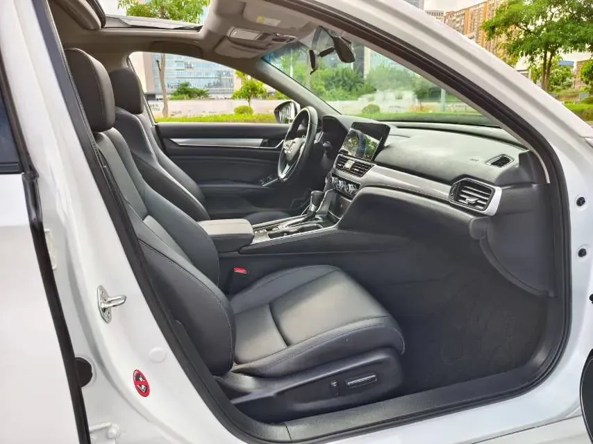 2018 Honda Accord 1.5T 194HP L4 CVT,autocango,china used car exporter,china ev exporter,chinese used car exporter,chinese used ev exporter