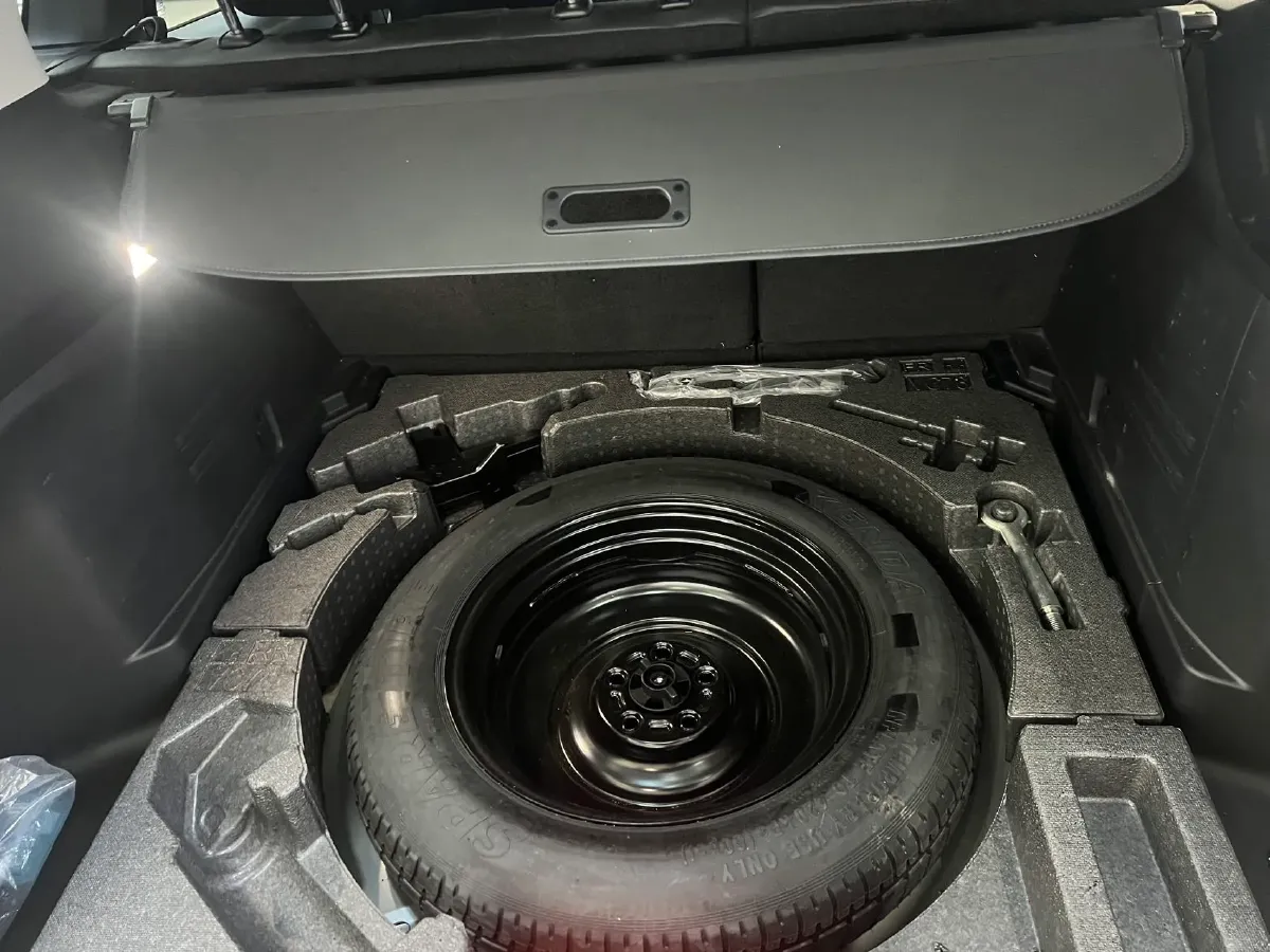 2023 Mazda CX-50 2.0L 155HP L4 6AT,autocango,china used car exporter,china ev exporter,chinese used car exporter,chinese used ev exporter