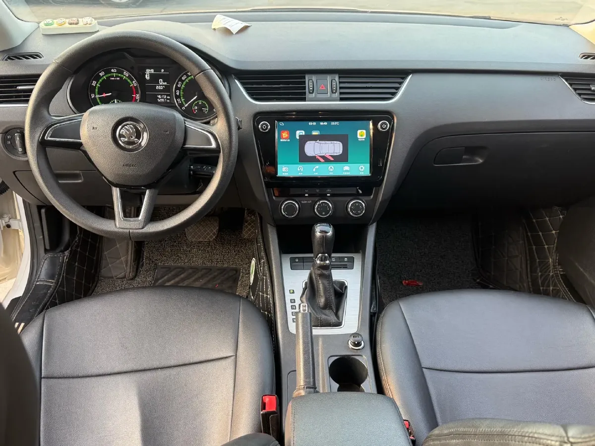 2018 Skoda Octavia 1.6L 110HP L4 6AT,autocango,china used car exporter,china ev exporter,chinese used car exporter,chinese used ev exporter