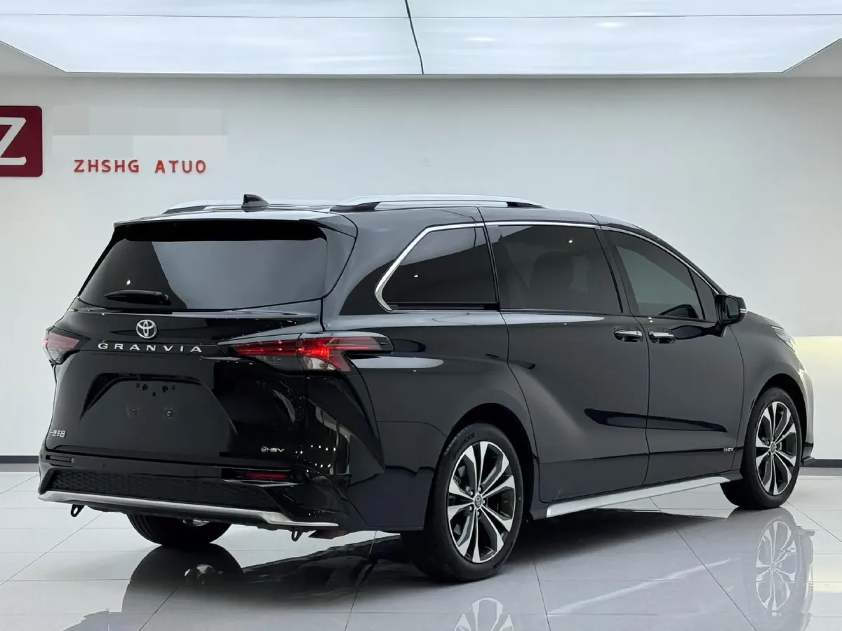 2024 Toyota Granvia 2.5L 189HP L4 E-CVT Hybrid,autocango,china used car exporter,china ev exporter,chinese used car exporter,chinese used ev exporter