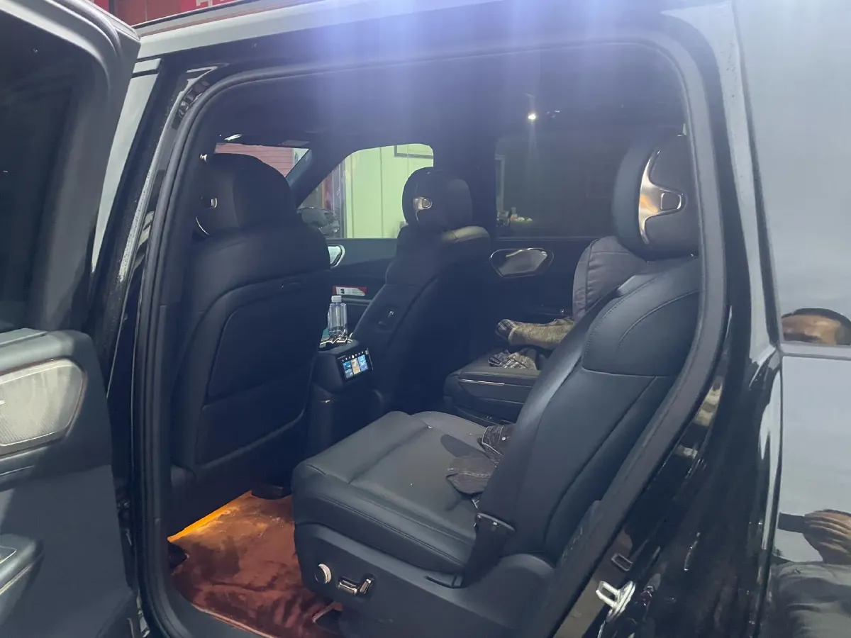 2025 LYNK&CO 900 1.5T 190HP L4 3DHT PHEV 43.3KWH,autocango,china used car exporter,china ev exporter,chinese used car exporter,chinese used ev exporter