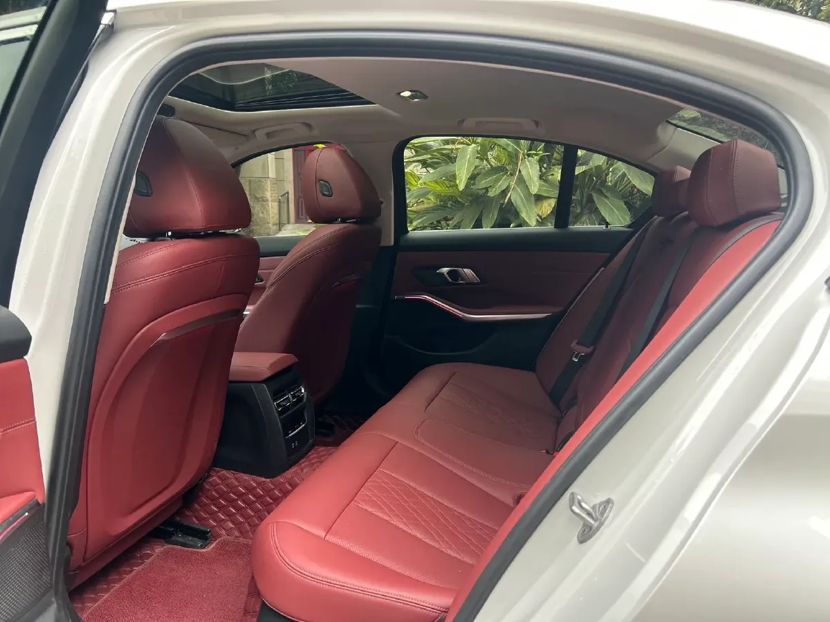 2025 BMW 3 Series 2.0T 184HP L4 8AT,autocango,china used car exporter,china ev exporter,chinese used car exporter,chinese used ev exporter