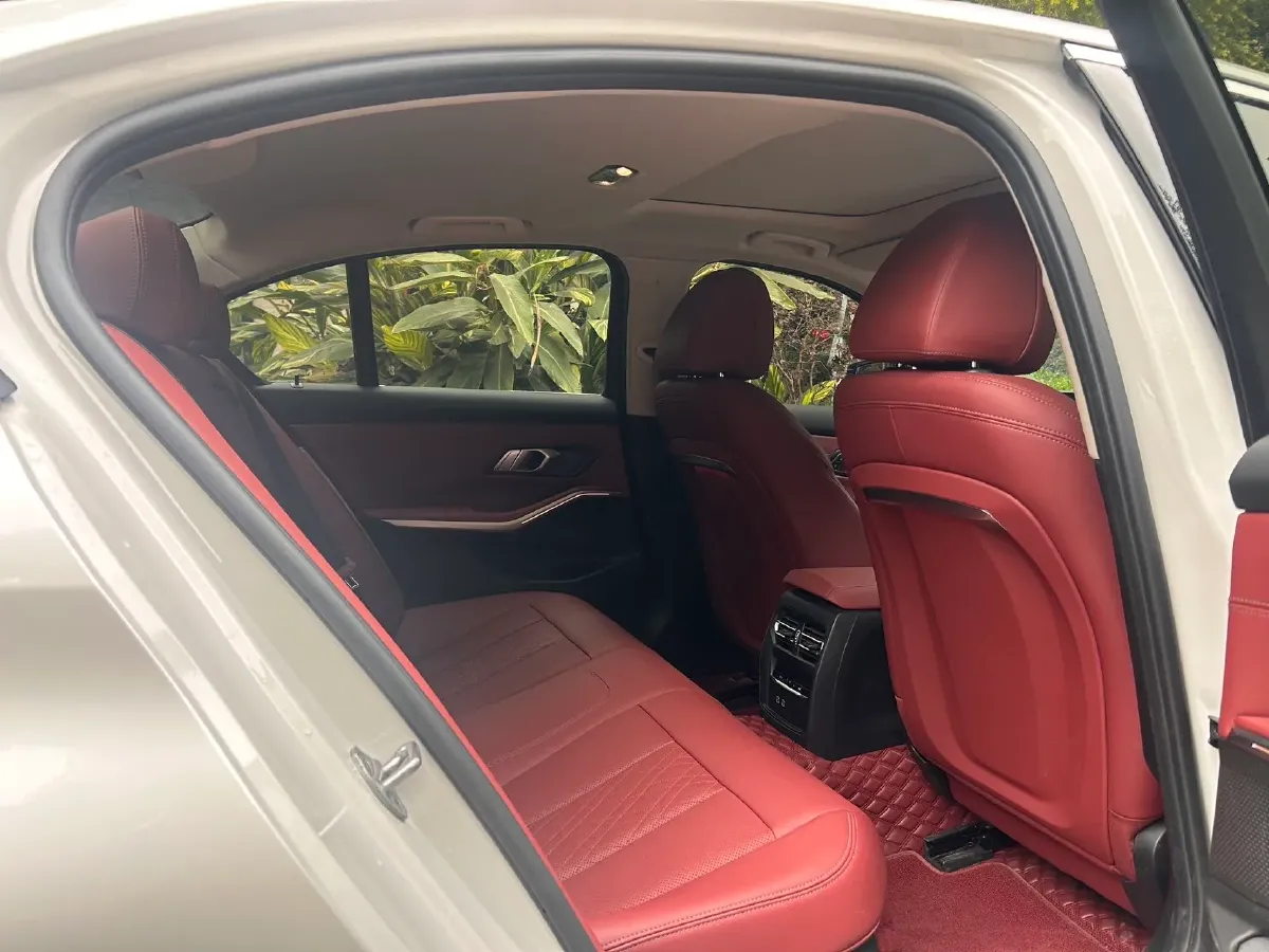 2025 BMW 3 Series 2.0T 184HP L4 8AT,autocango,china used car exporter,china ev exporter,chinese used car exporter,chinese used ev exporter