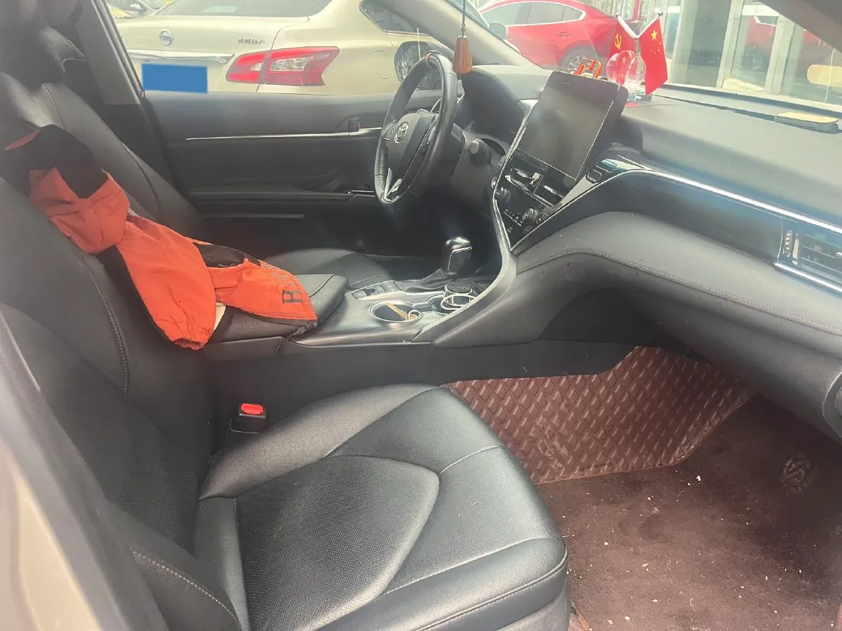 2021 Toyota Camry 2.5L 209HP L4 8AT,autocango,china used car exporter,china ev exporter,chinese used car exporter,chinese used ev exporter