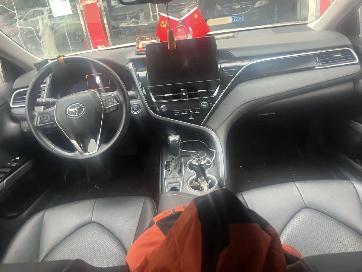 2021 Toyota Camry 2.5L 209HP L4 8AT,autocango,china used car exporter,china ev exporter,chinese used car exporter,chinese used ev exporter