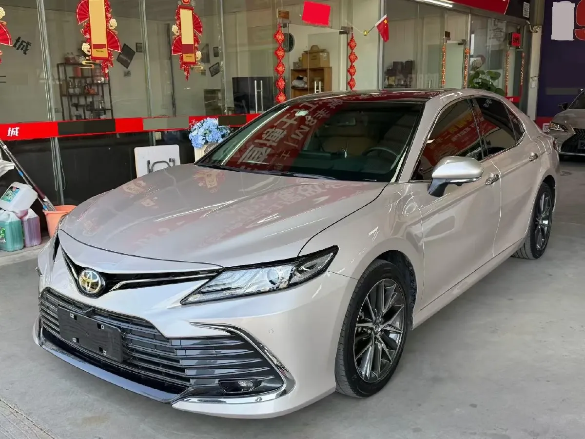 2021 Toyota Camry 2.5L 209HP L4 8AT,autocango,china used car exporter,china ev exporter,chinese used car exporter,chinese used ev exporter