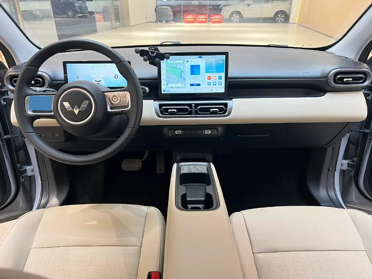 2024 WuLing BinGuoPLUS BEV 37.9KWH,autocango,china used car exporter,china ev exporter,chinese used car exporter,chinese used ev exporter