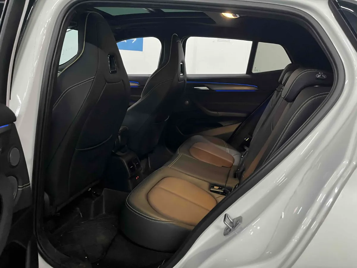 2022 BMW X2 2.0T 192HP L4 8AT,autocango,china used car exporter,china ev exporter,chinese used car exporter,chinese used ev exporter