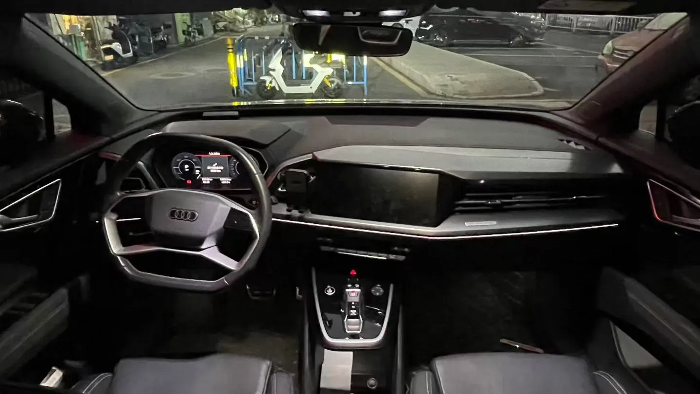 2023 Audi Q4 e-tron BEV 84.8KWH,autocango,china used car exporter,china ev exporter,chinese used car exporter,chinese used ev exporter