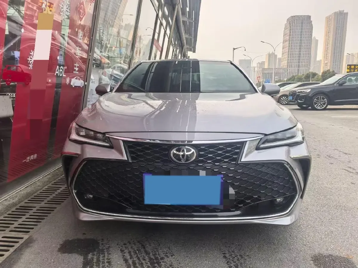 2022 Toyota Avalon 2.5L 209HP L4 8AT,autocango,china used car exporter,china ev exporter,chinese used car exporter,chinese used ev exporter