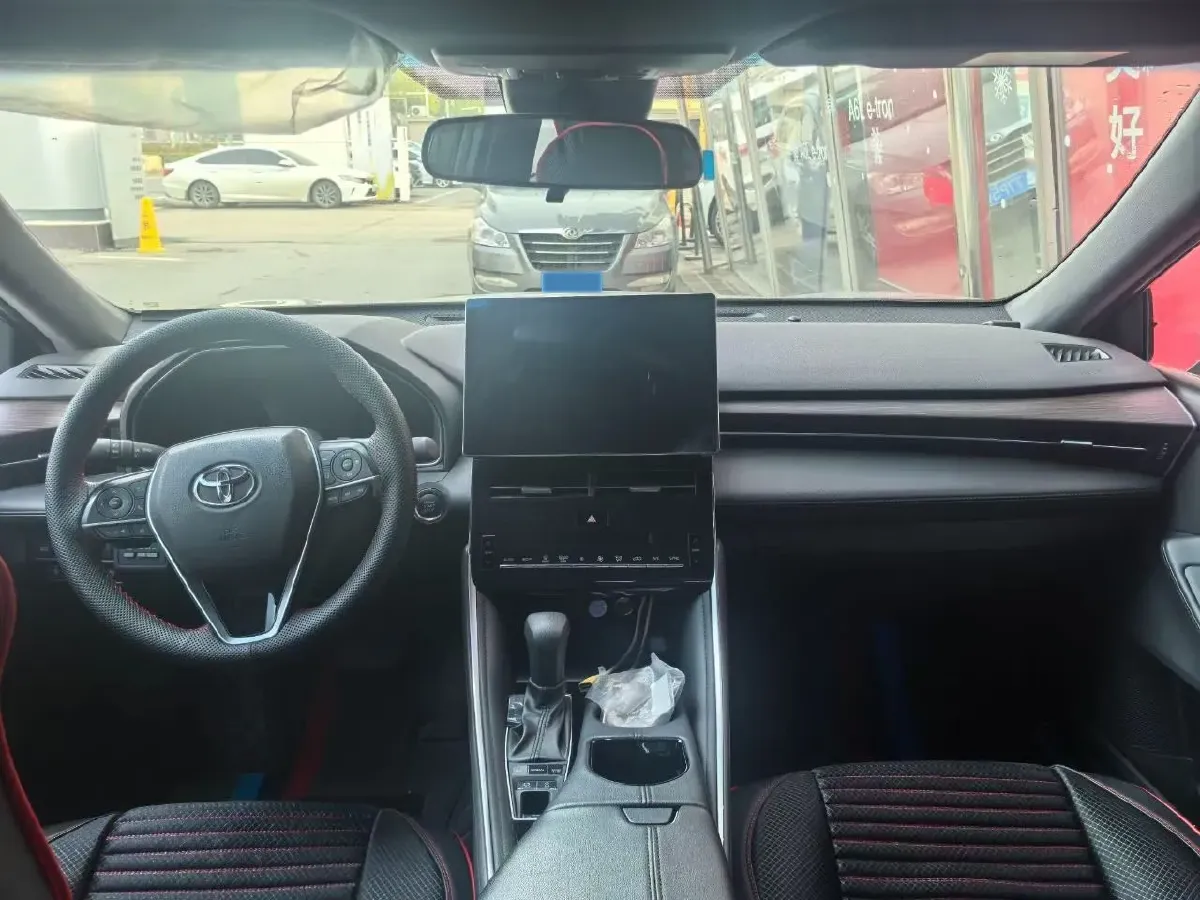 2022 Toyota Avalon 2.5L 209HP L4 8AT,autocango,china used car exporter,china ev exporter,chinese used car exporter,chinese used ev exporter