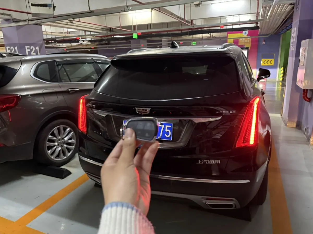 2022 Cadillac XT5 2.0T 237HP L4 9AT,autocango,china used car exporter,china ev exporter,chinese used car exporter,chinese used ev exporter