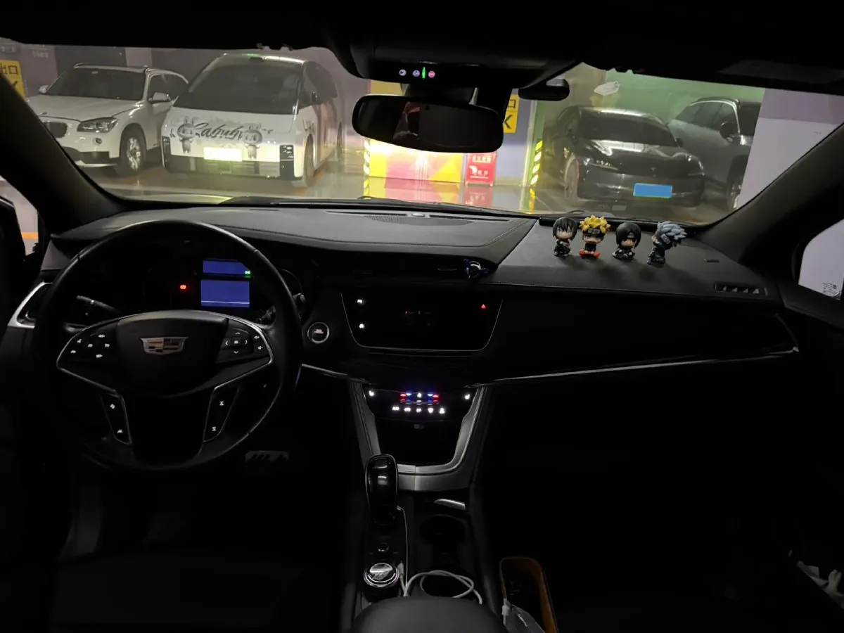 2022 Cadillac XT5 2.0T 237HP L4 9AT,autocango,china used car exporter,china ev exporter,chinese used car exporter,chinese used ev exporter