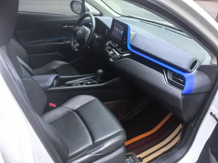 2023 Toyota C-HR 2.0L 171HP L4 CVT,autocango,china used car exporter,china ev exporter,chinese used car exporter,chinese used ev exporter